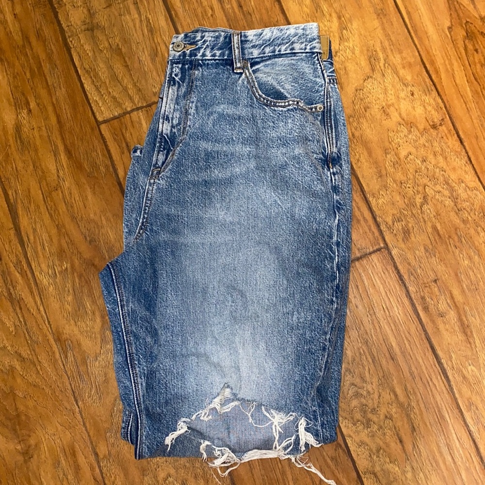 American Eagle curvy mom jean